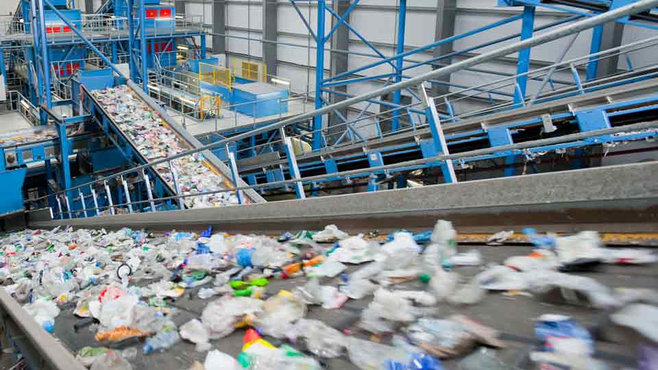 Hyperspectral Imaging Application Recycling